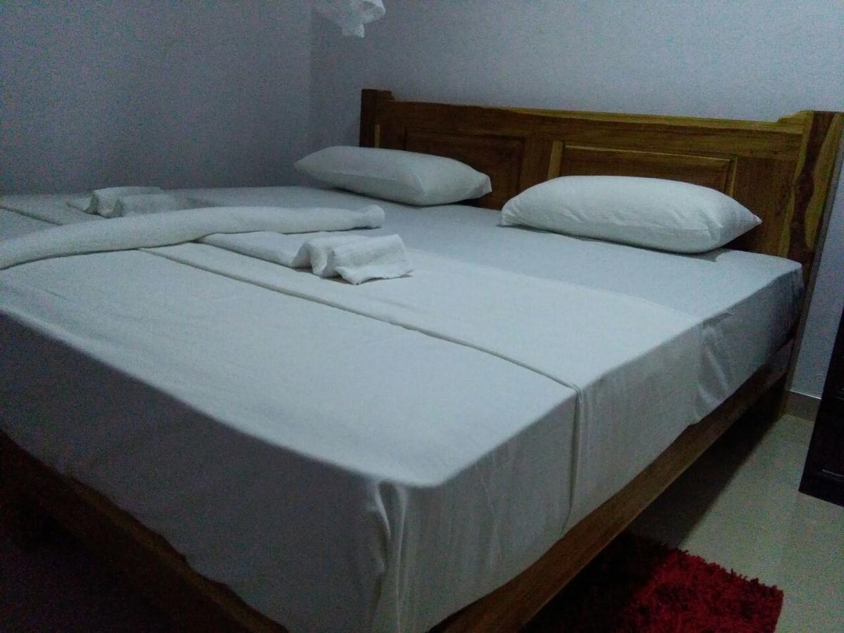 Thilina Homestay Szigirija Kültér fotó