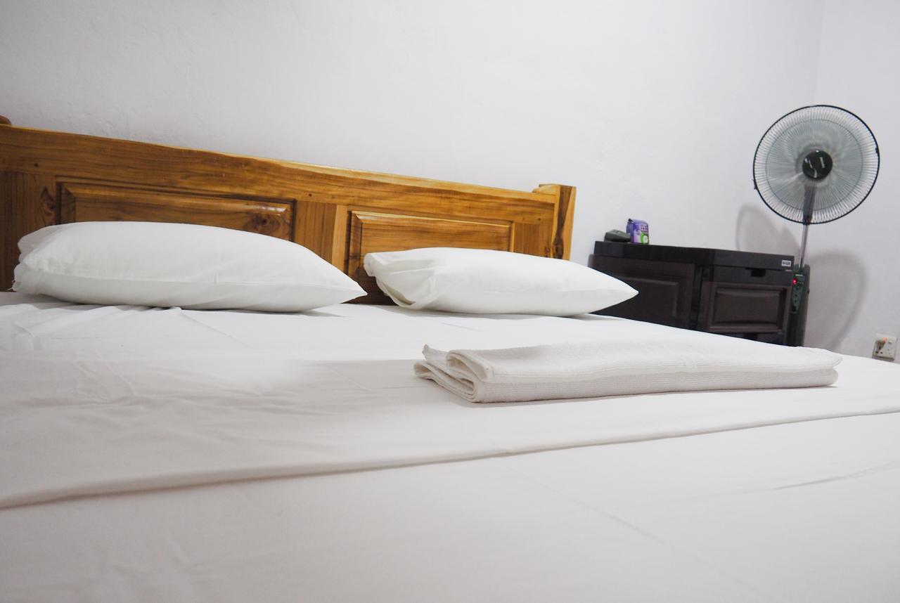 Thilina Homestay Szigirija Kültér fotó